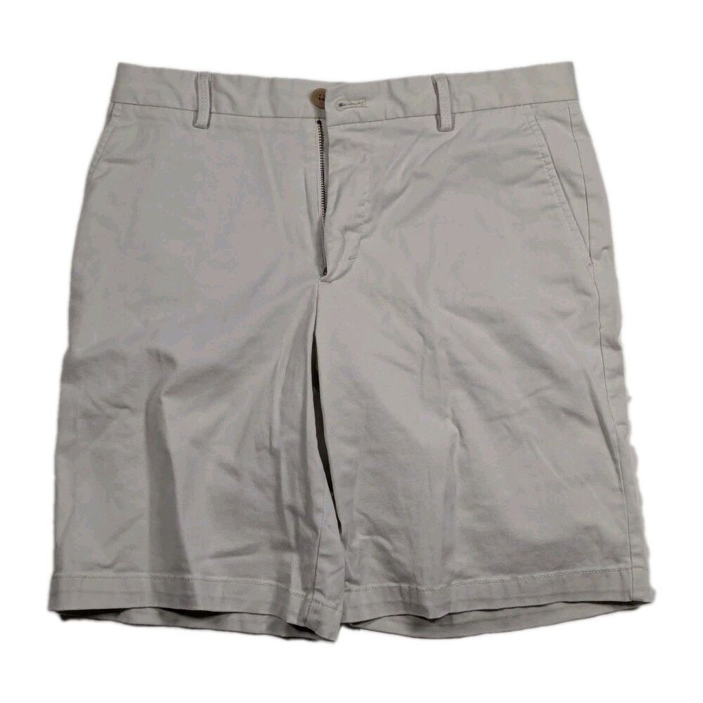 IZOD - Men's Saltwater Stretch Chino Shorts - White Color - Size 30 x 9.5